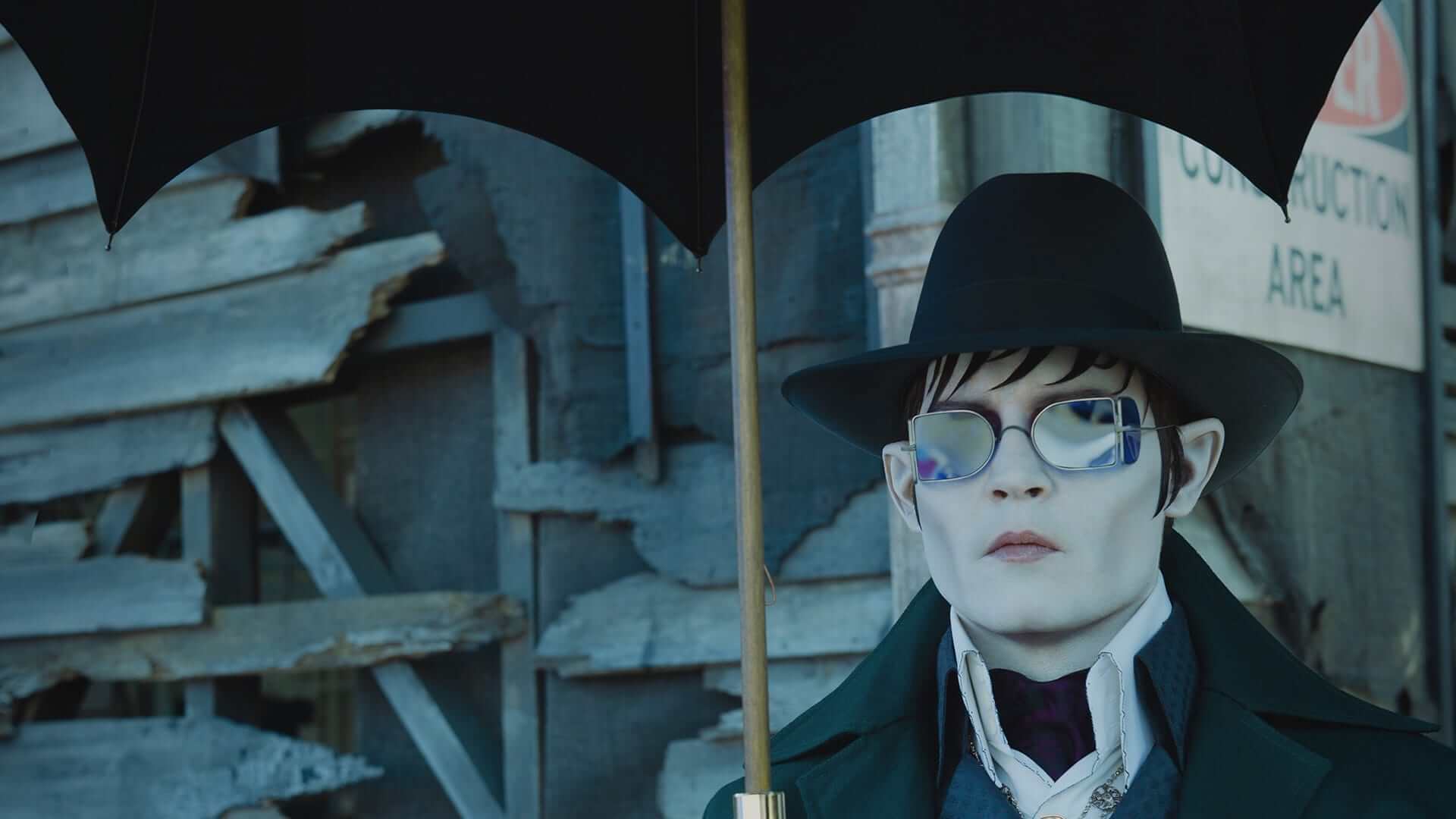 dark shadows 2012 Grim Grinning Gourds: 10 Must-Watch Pumpkin Patch and Jack-o'-Lantern Films 12 dark shadows 2012