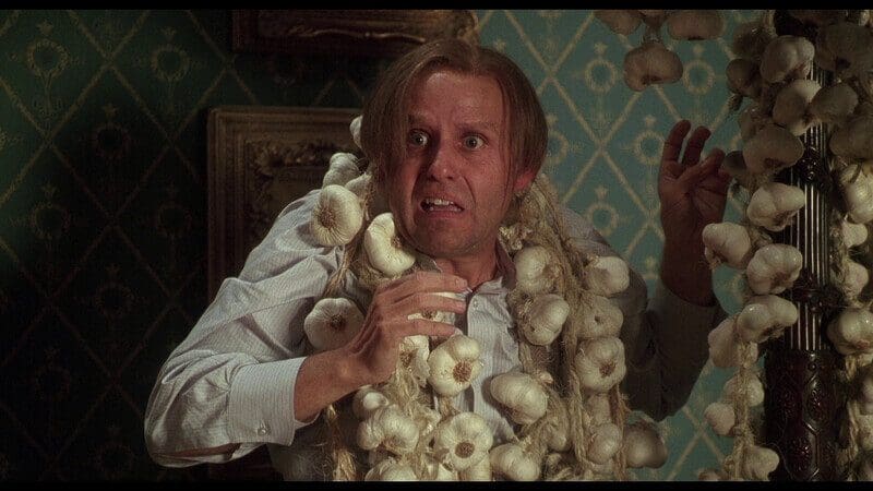 Dracula-Dead-and-Loving-renfield